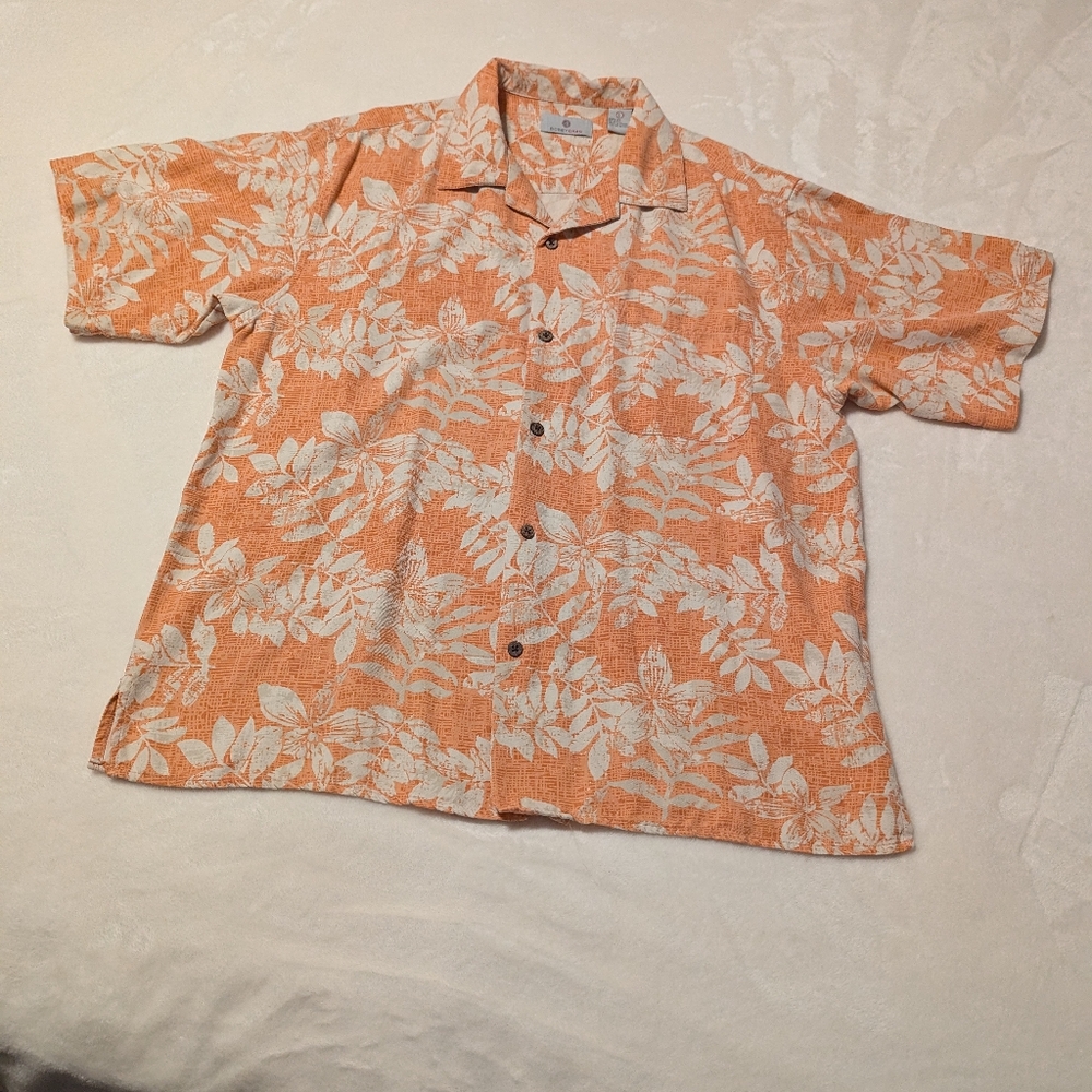 - Bobby Chan 100% Silk Hawaiian Floral Print Button Down Shirt Size Large